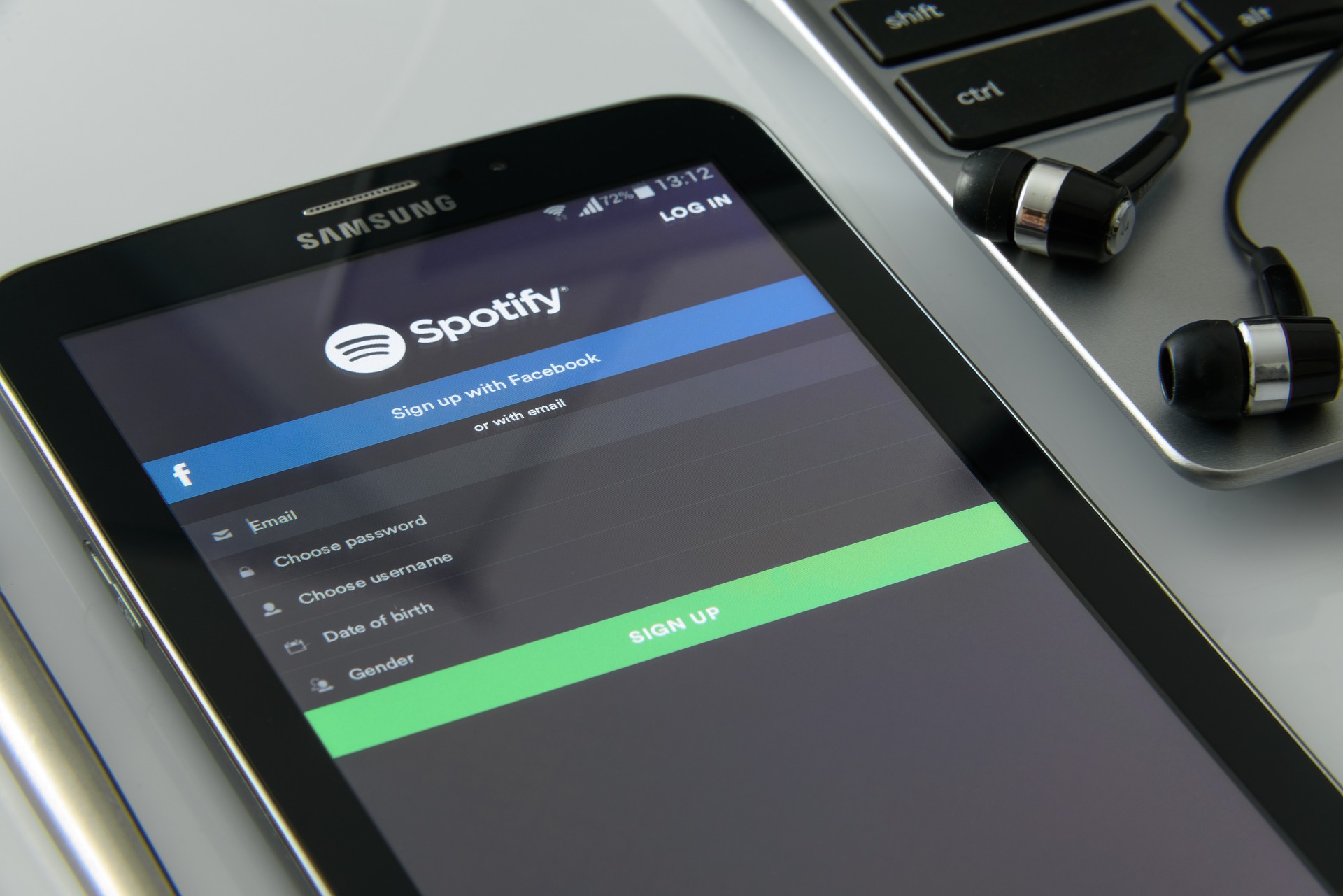 What is Spotify and how to use it?